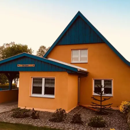 Nyaraló Am Blauen By Interhome Holzendorf